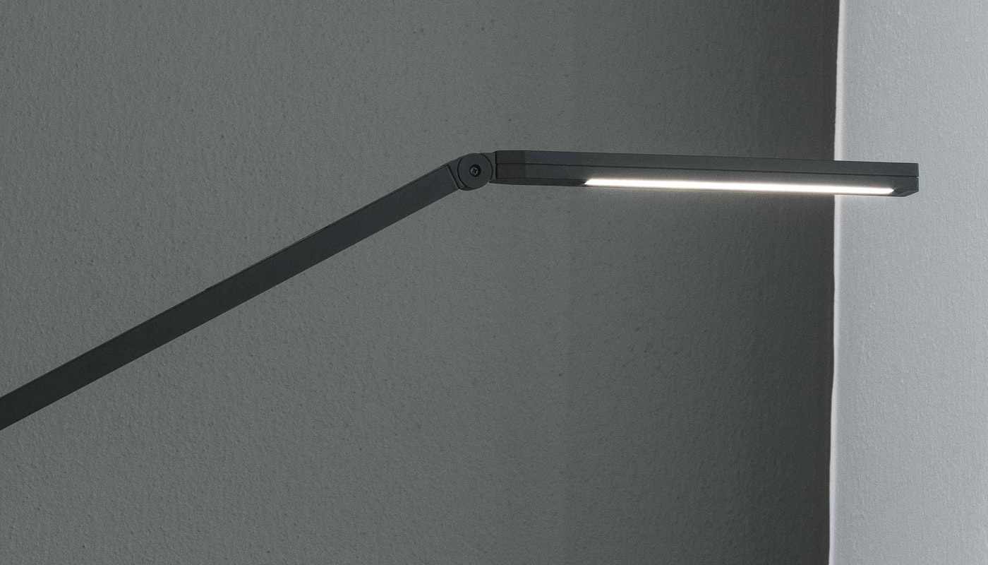 NEMO Untitled linear lampada tavolo gallery