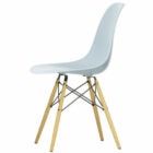 Vitra Eames DSW sedia con gambe in legno, scocca grigio in pronta consegna