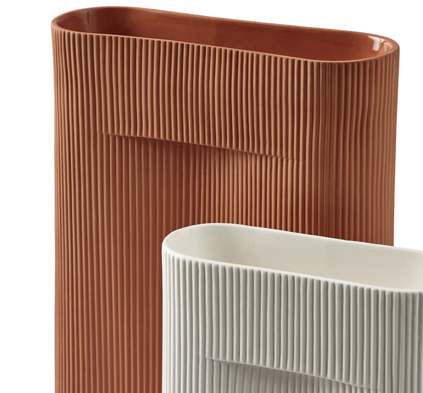 Muuto Ridge Vase vaso portafiori in ceramica grezza - gallery