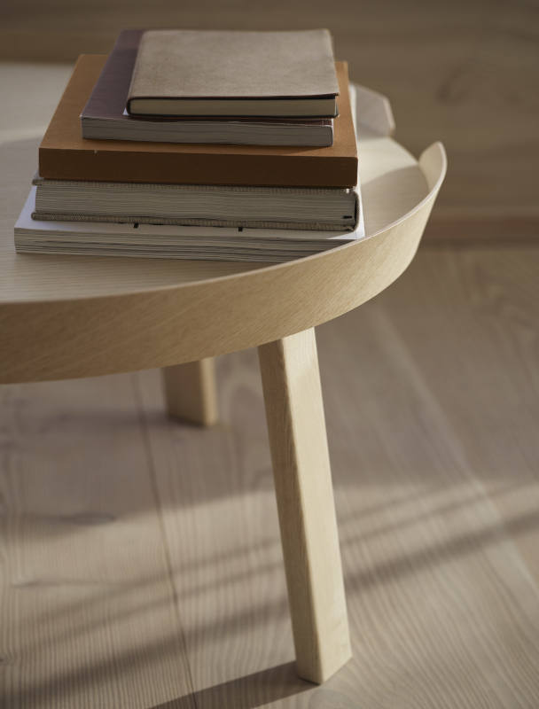 Muuto Around Coffee Table tavolino basso in legno per soggiorno- gallery