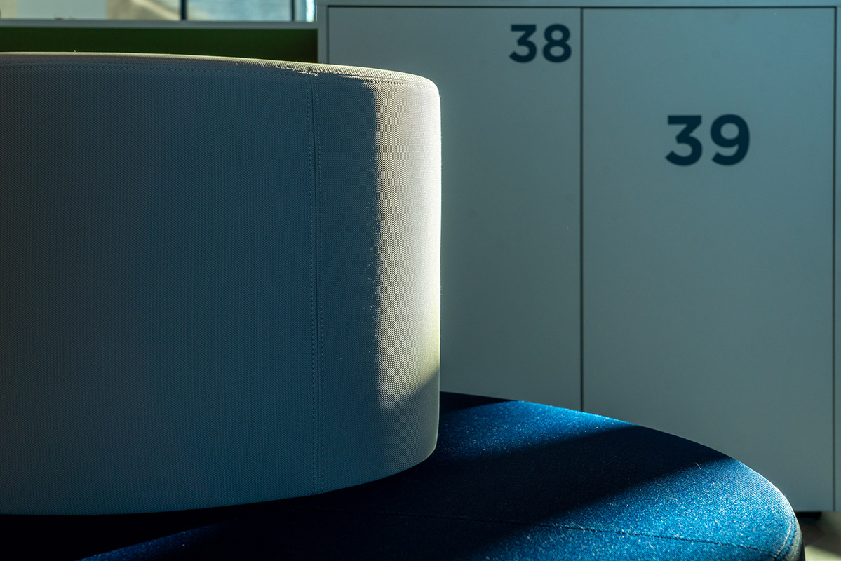 Realizzazione MMB dettaglio schienale divanetto