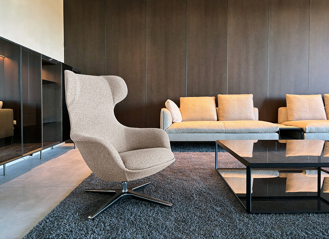 Della Chiara Reading Poltrona Bergere per spazi hospitality e aree lounge