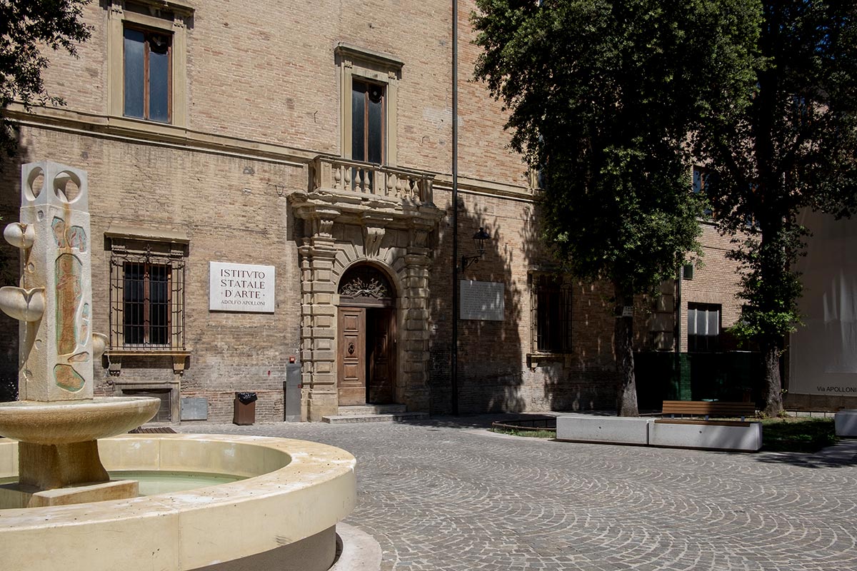 Sede Uni Link Cepu Fano Realizzazione Arredi Aule di Formazione