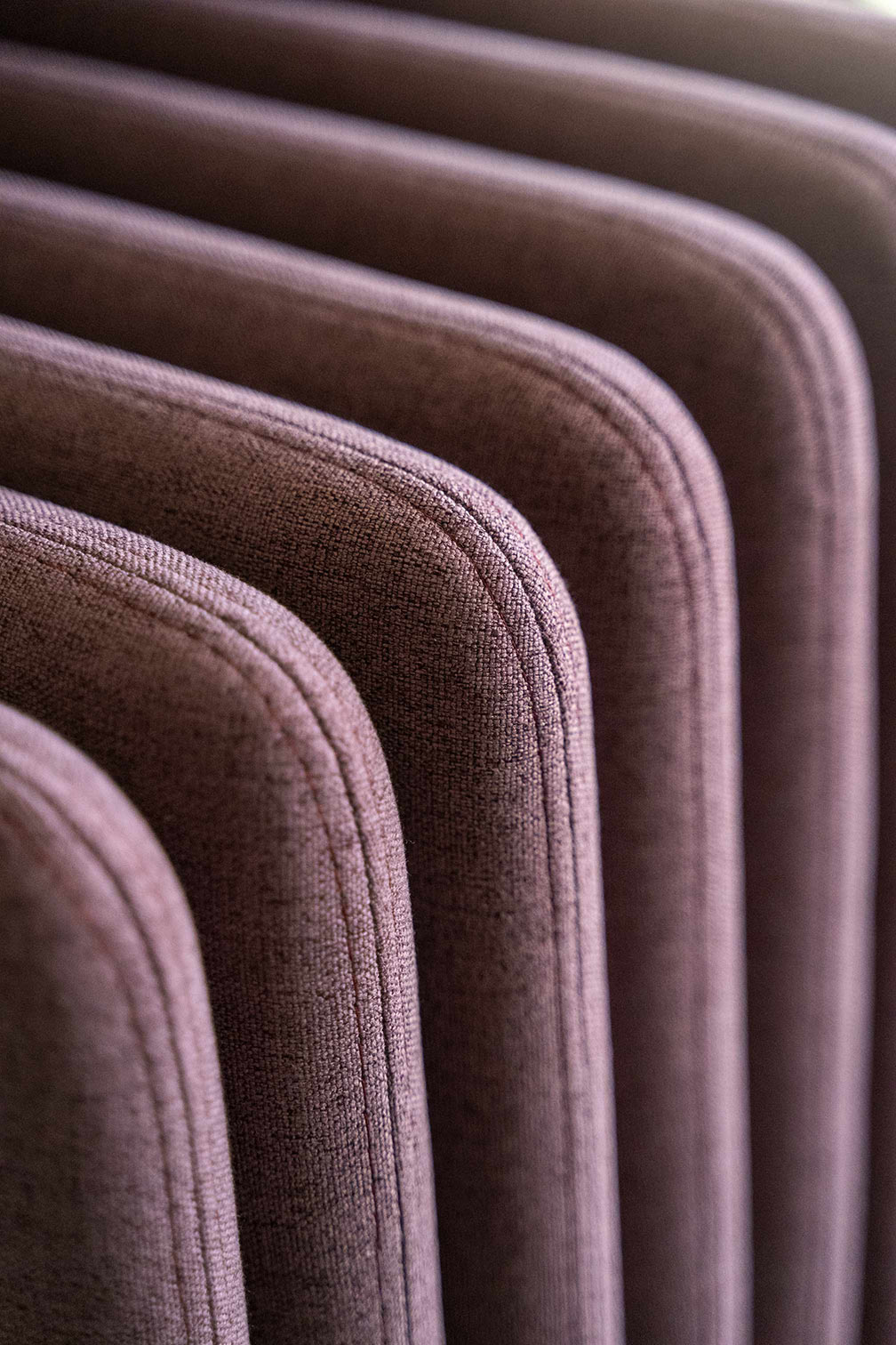 Della Chiara Prive Sofa dettaglio cucitura pannello